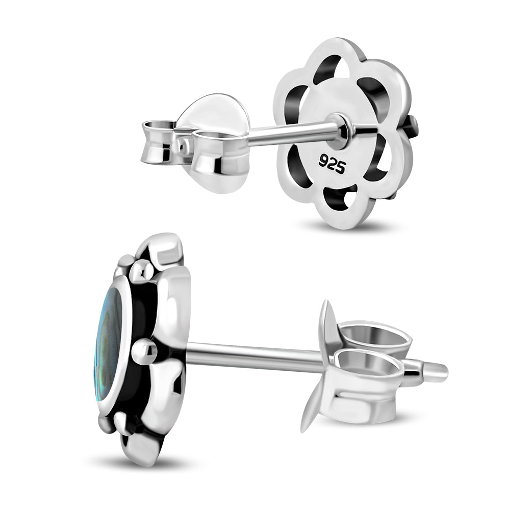 Comtemporary stone stud