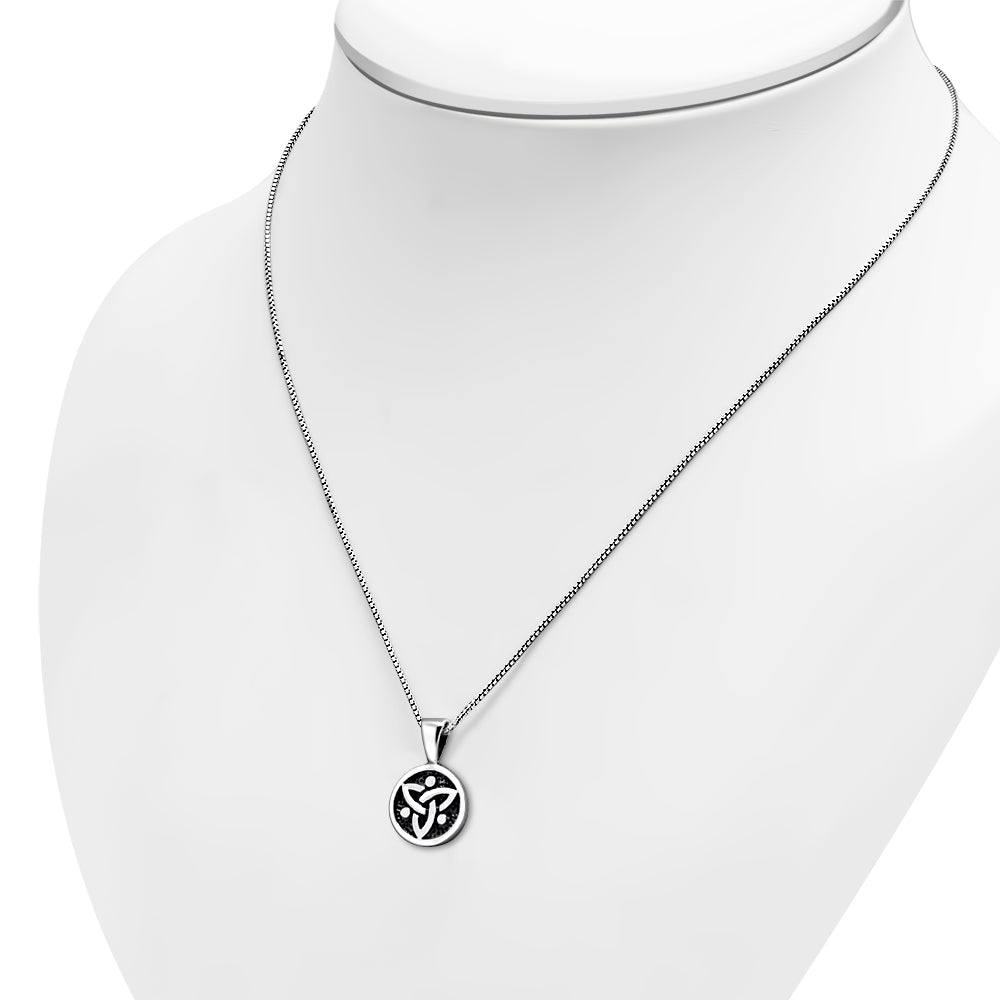 Triquetra Pendant - Three Worlds