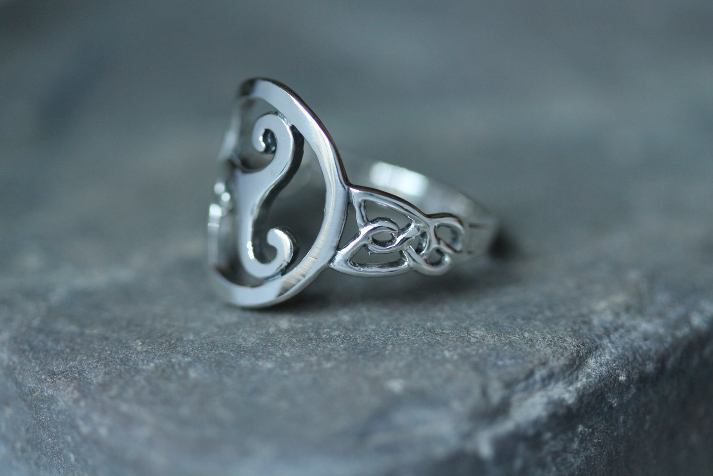 Triskele Ring - Orbit