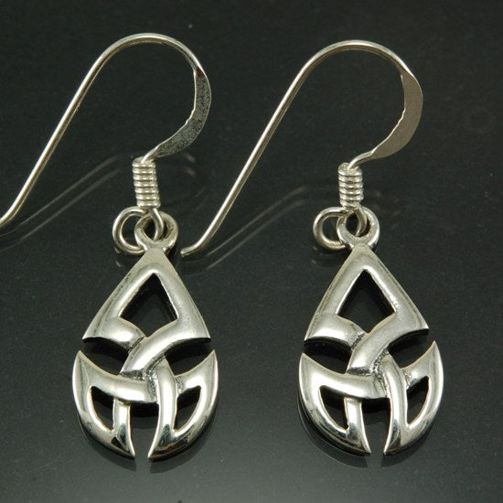 Celtic Knot Earrings - Three Point Shield Knot