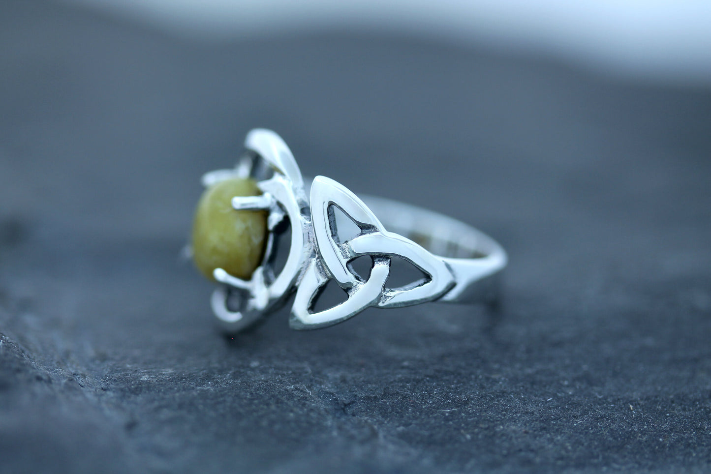 Scottish Marble Ring - Quaternary Celtic Knot