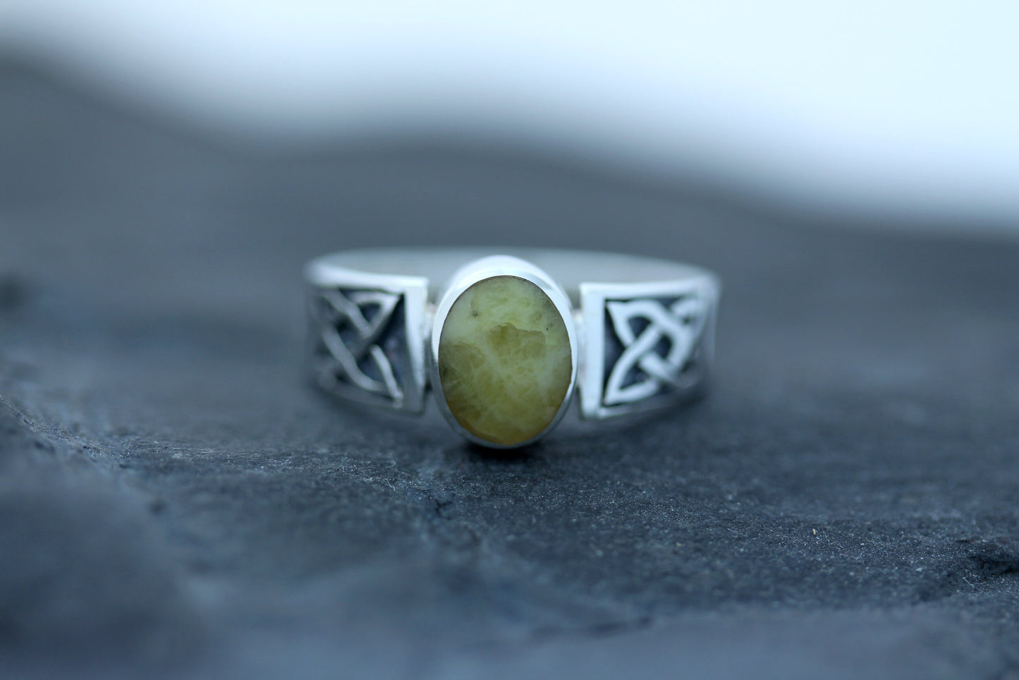 Scottish Marble Ring - Four Corner Band