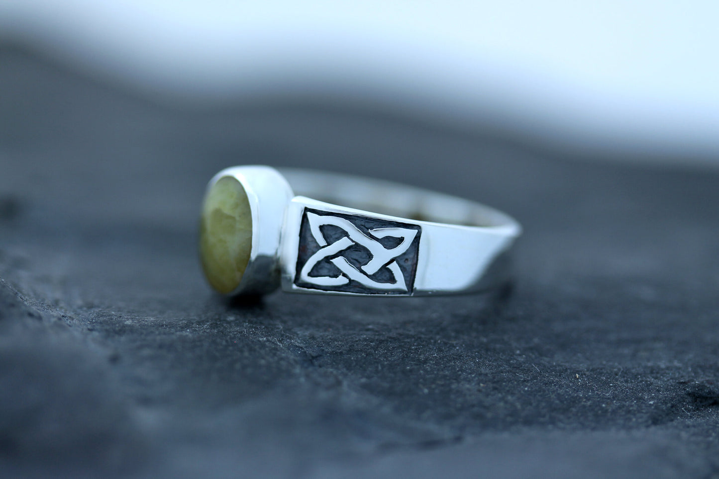 Scottish Marble Ring - Four Corner Band