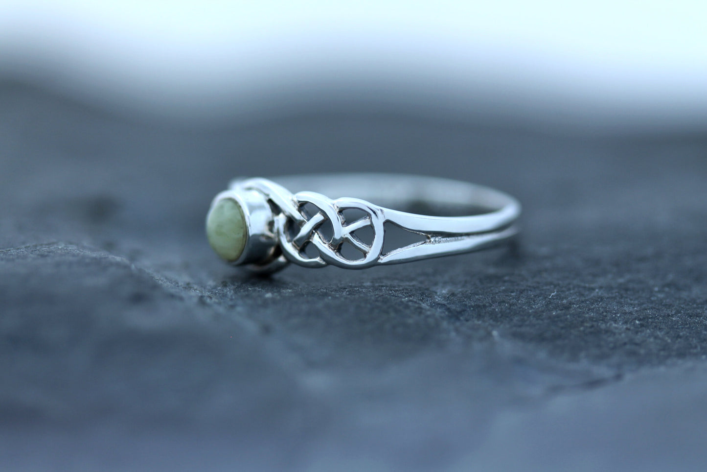 Scottish Marble Ring - Dainty Double Knot