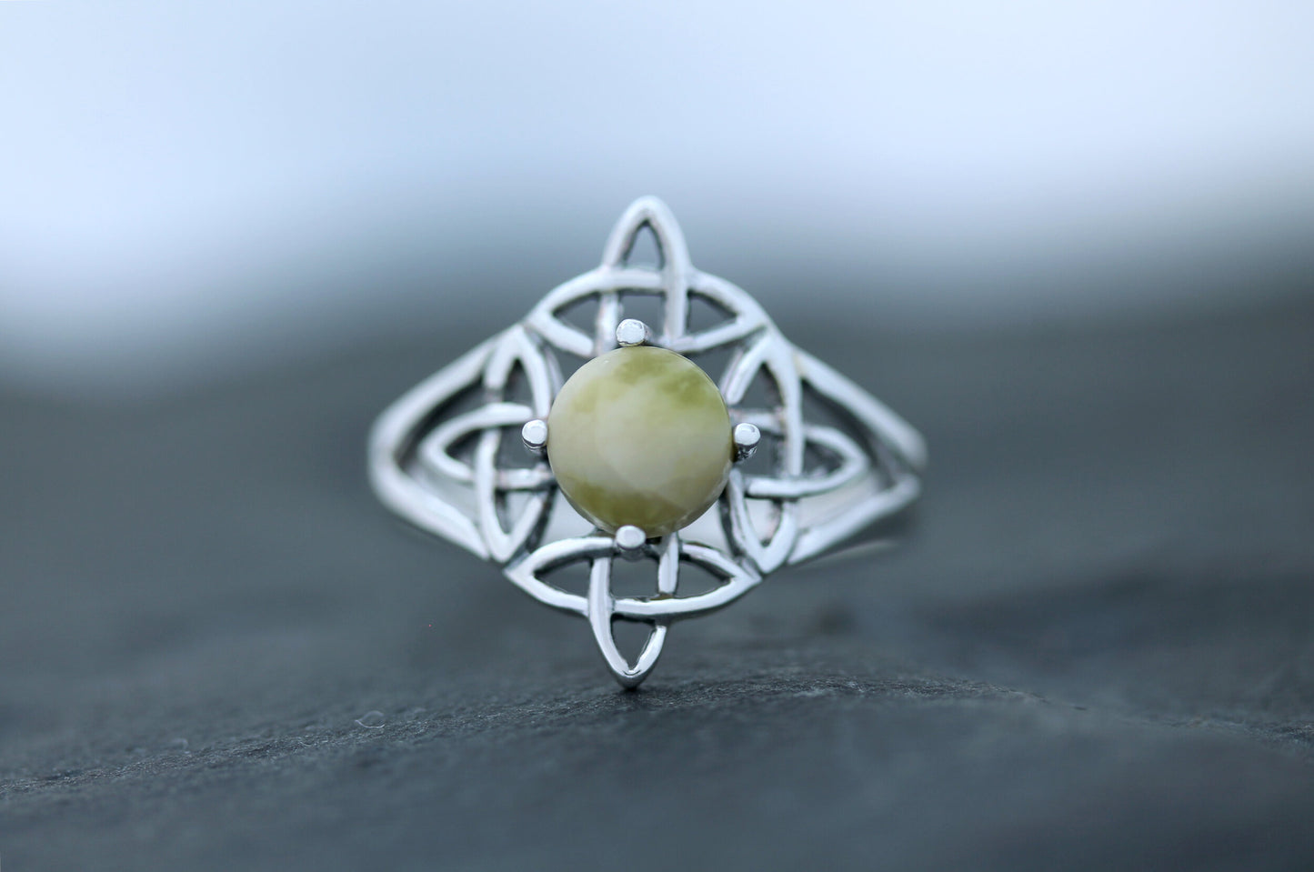 Scottish Marble Ring- Big Sailor Knot