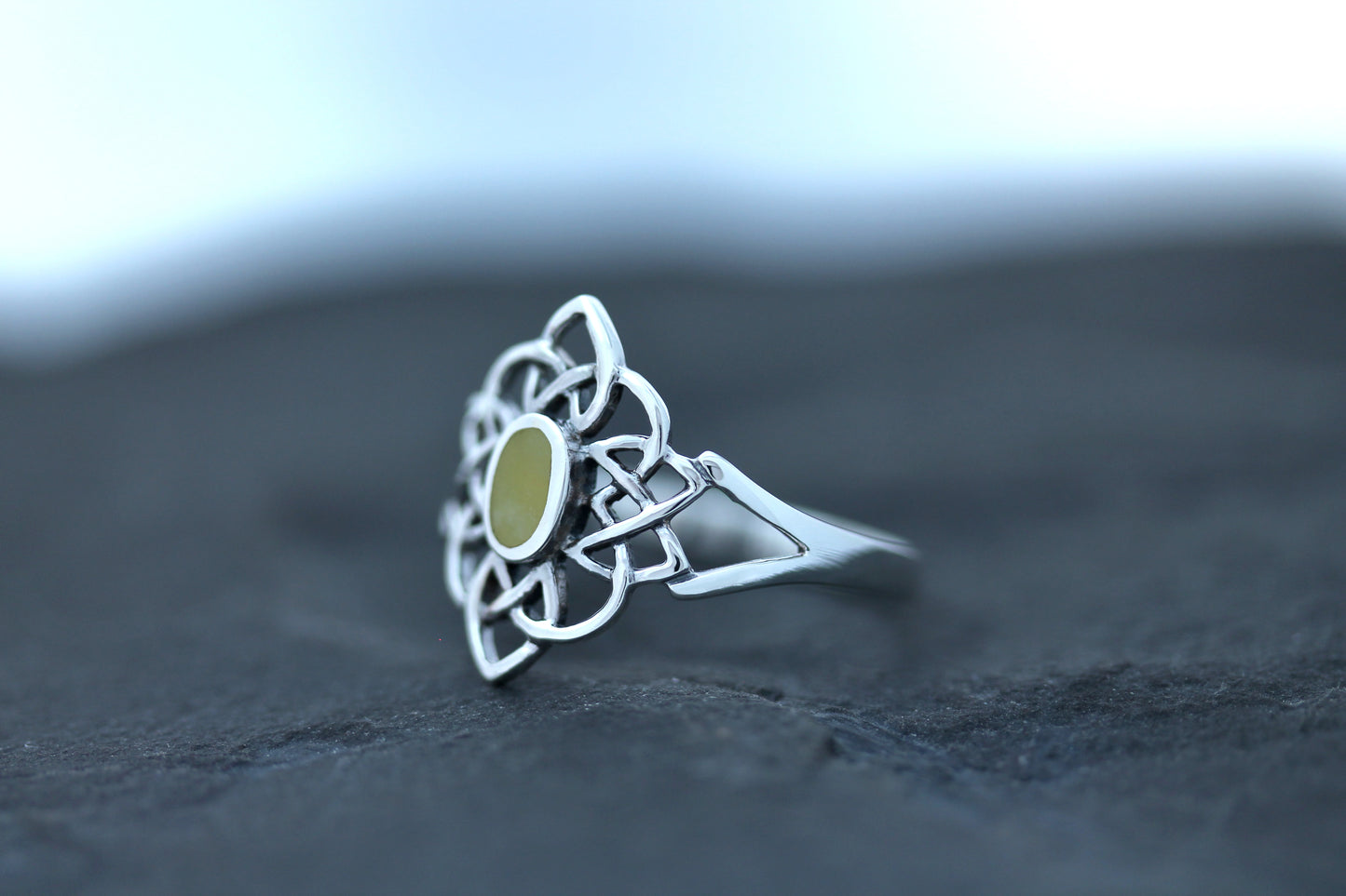 Scottish Marble Ring - Narrow Celtic Border