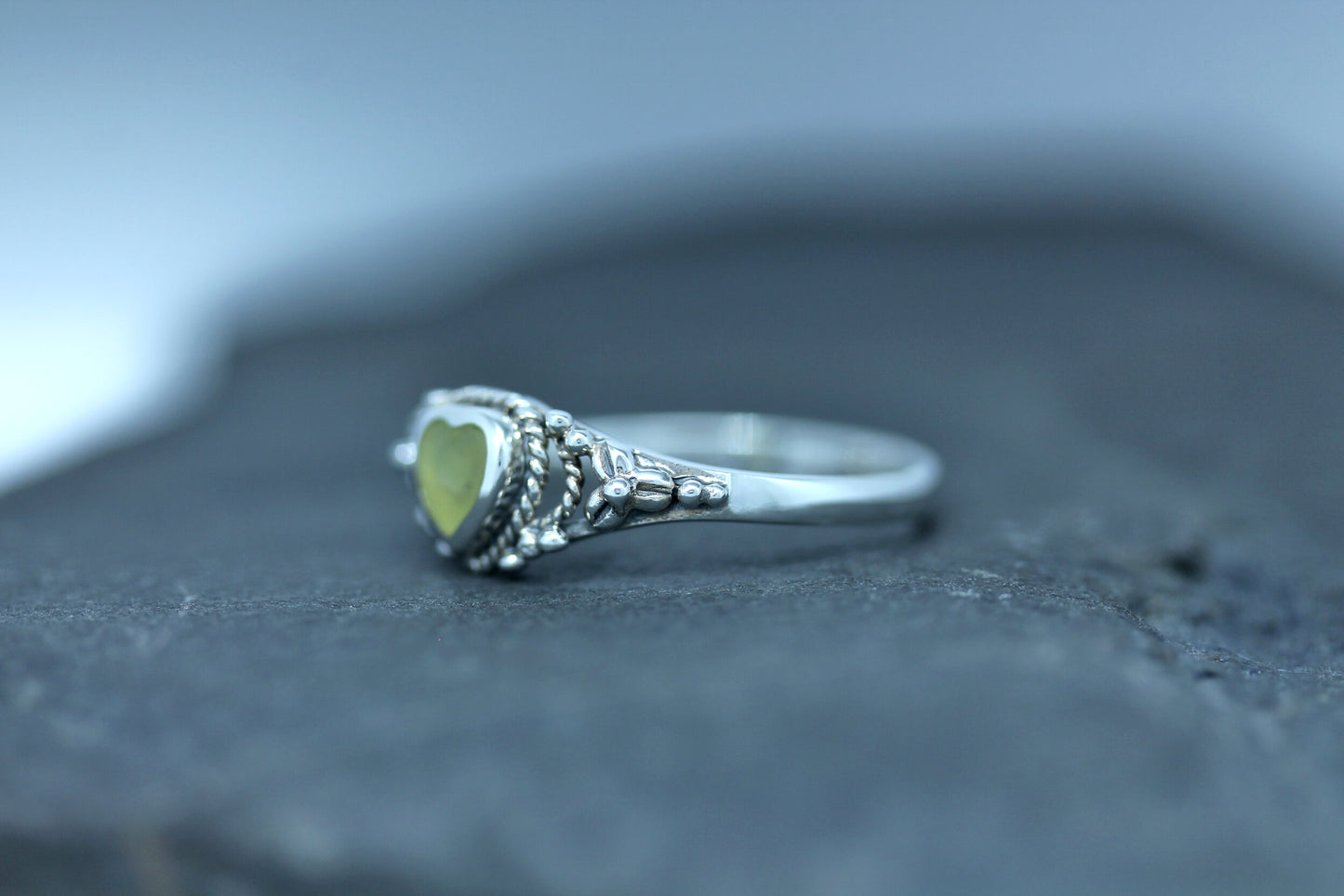 Scottish Marble Ring - Heart with Vintage Petals