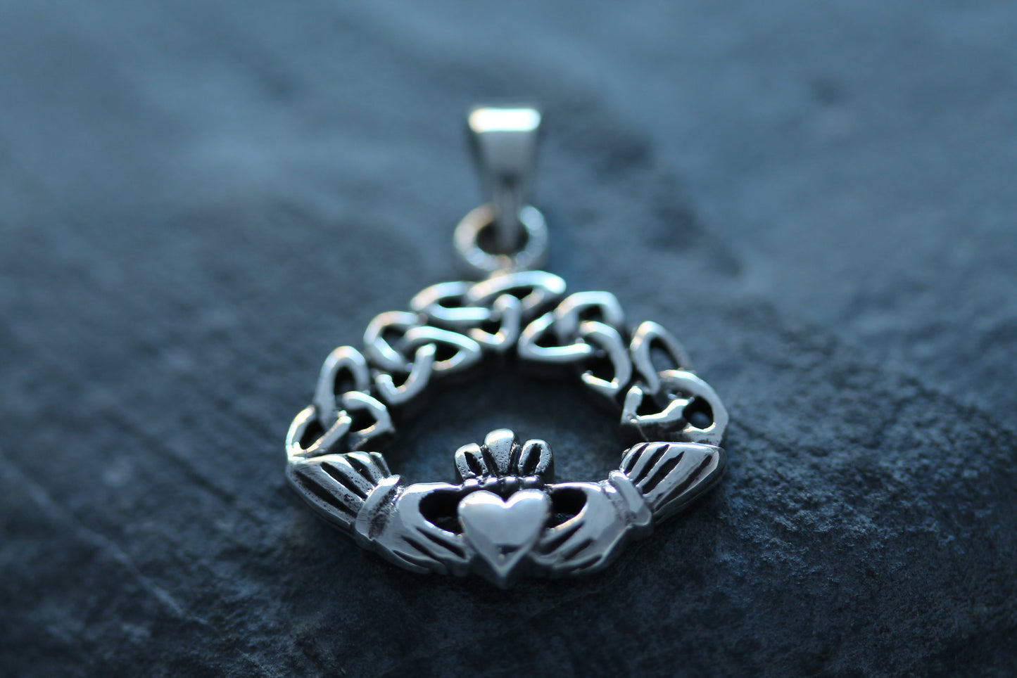 Claddagh Pendant - Braided Trinity Knot