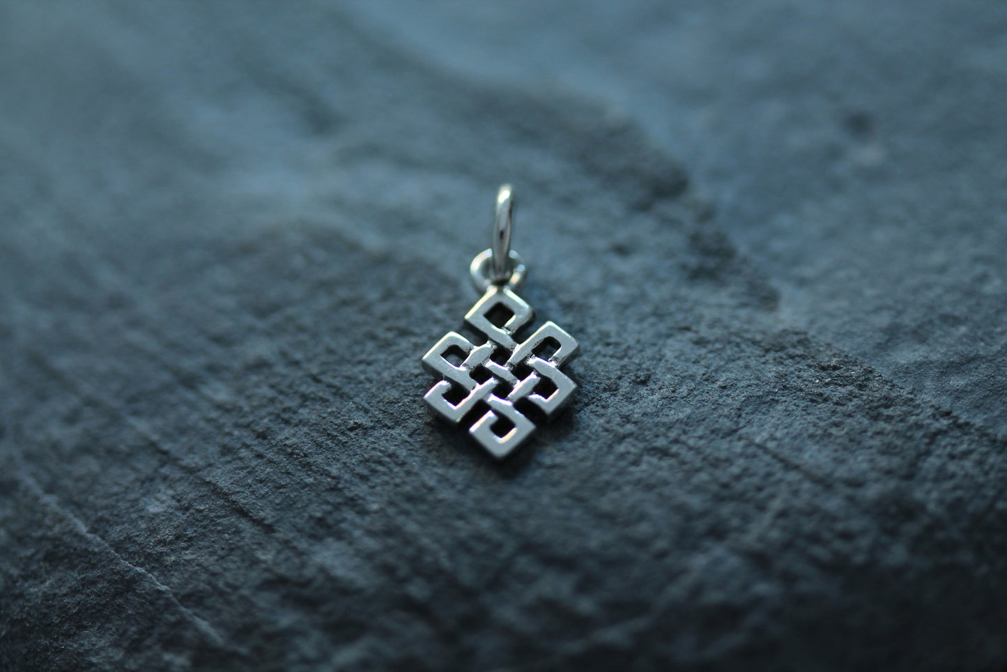 Celtic Knot Pendant - Padlock Knot
