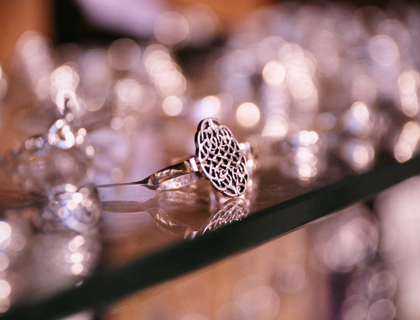 Celtic Knot Ring - Flat Dara Knot
