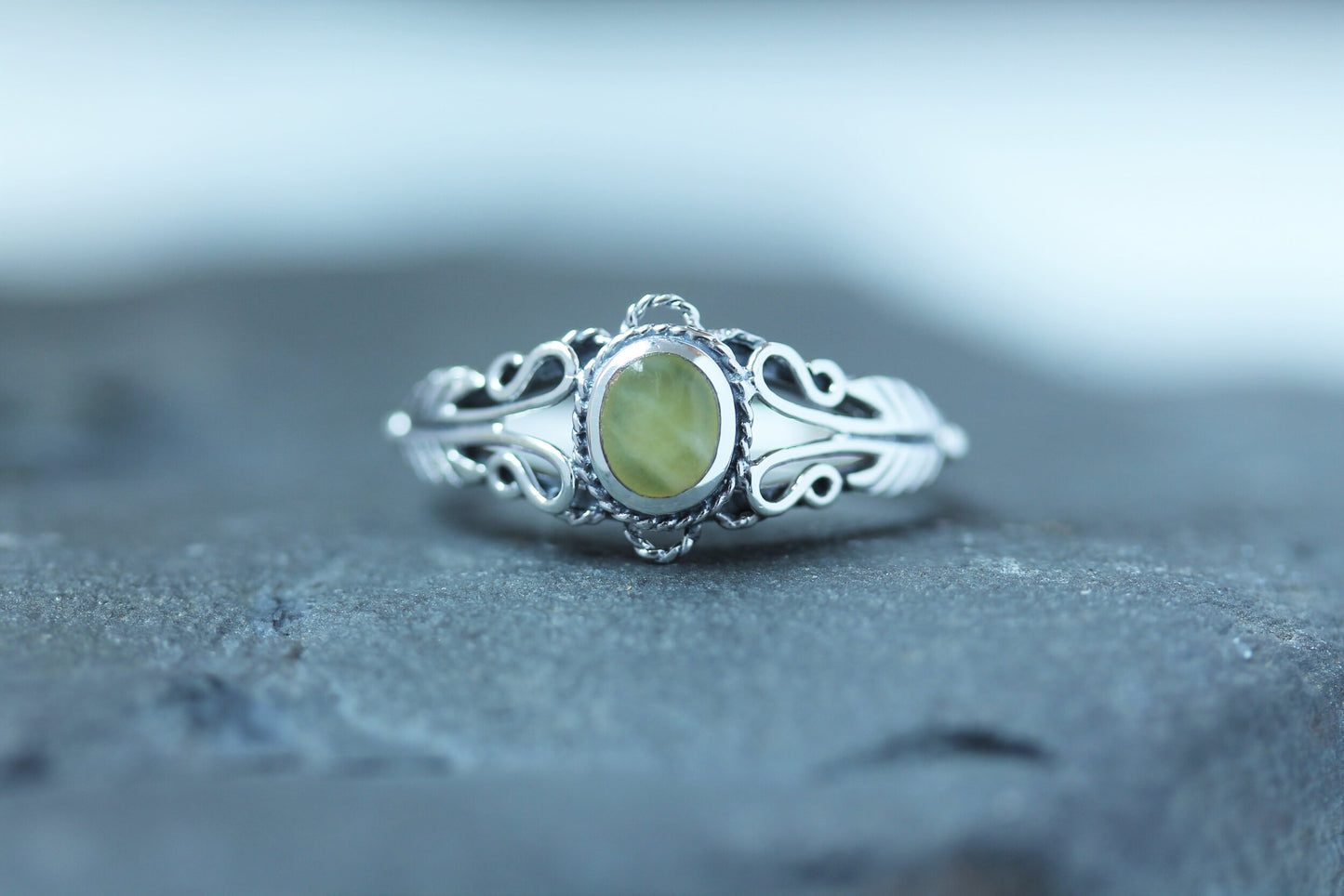 Scottish Marble Ring - Open Quill Shoulder