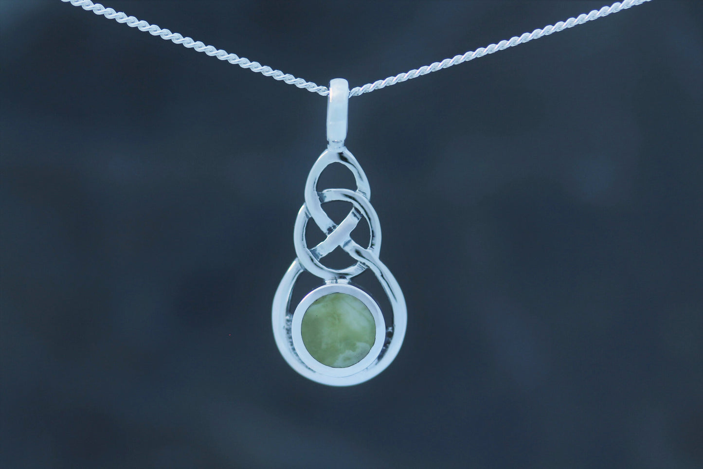 Scottish Marble Pendant - Looped Knot