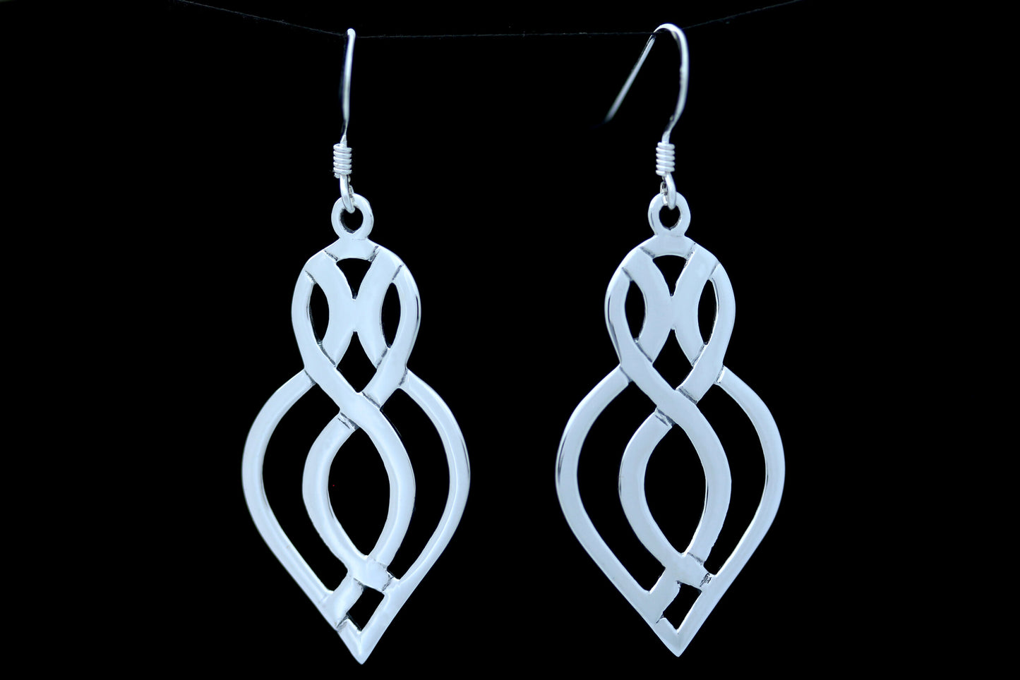 Celtic Knot Earrings - Sleek Mother Knot