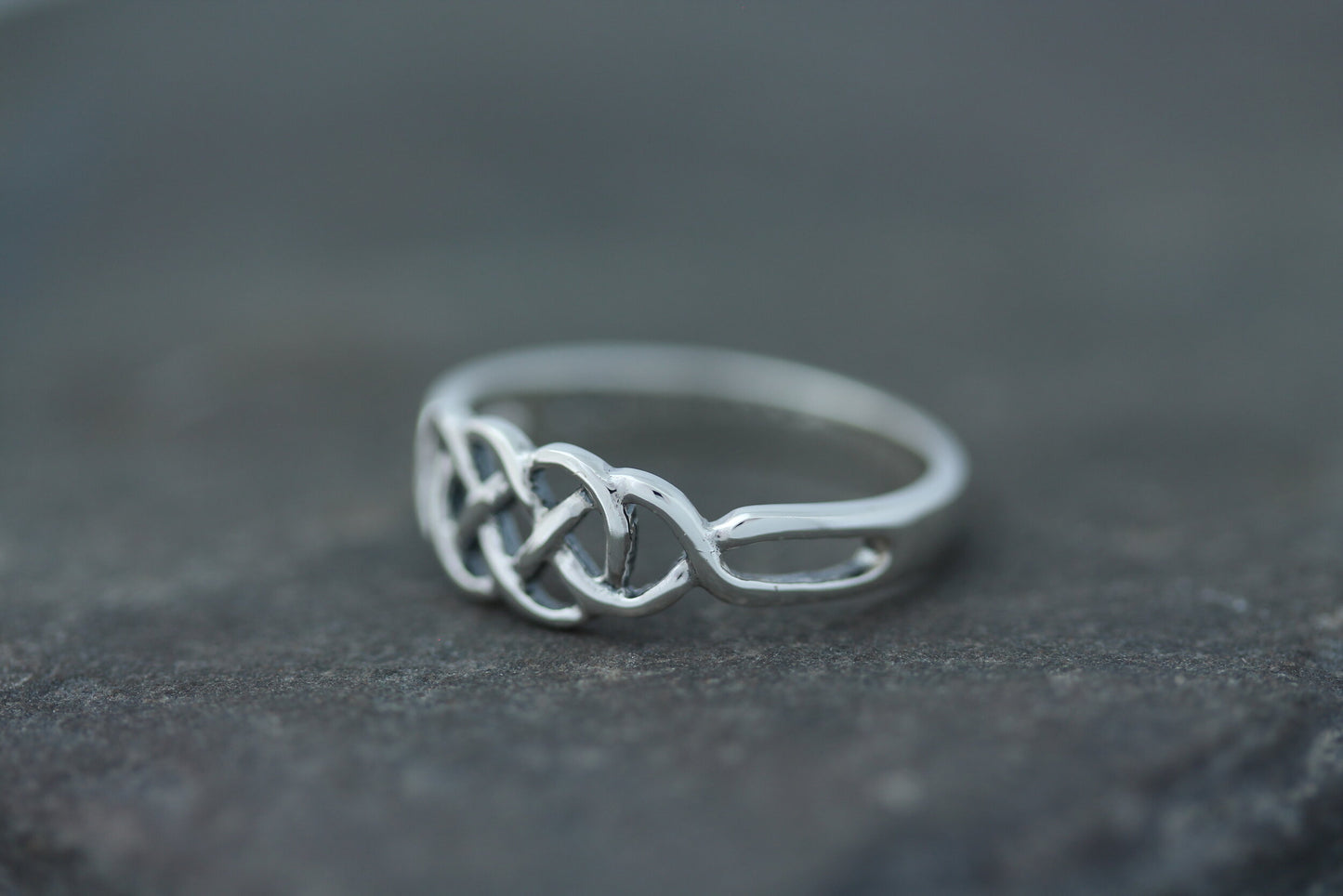 Celtic Knot Ring - Figure 8 Infinity Knot (Small)