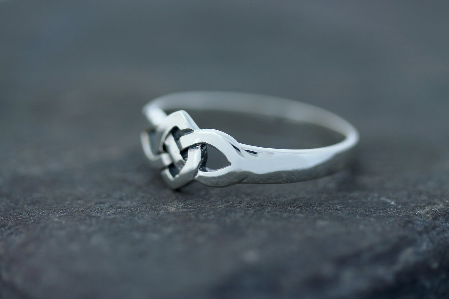 Celtic Knot Ring - Central Infinity