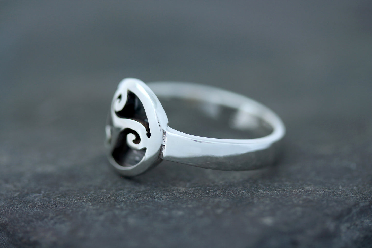 Triskele Ring - Vintage Emblem