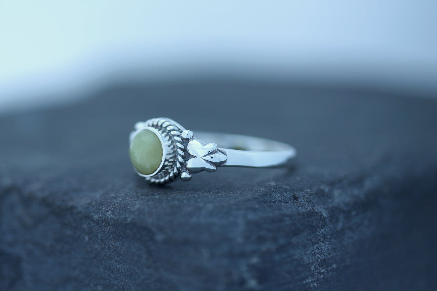 Scottish Marble Ring - Plaited Border