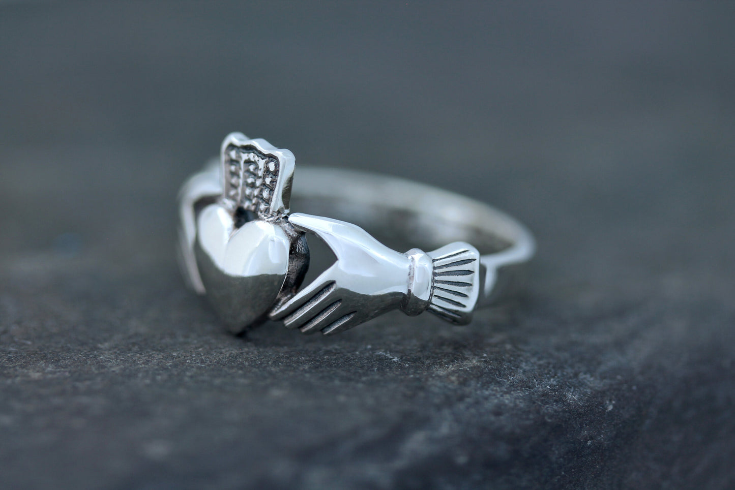 Claddagh Ring - Dotted Crown