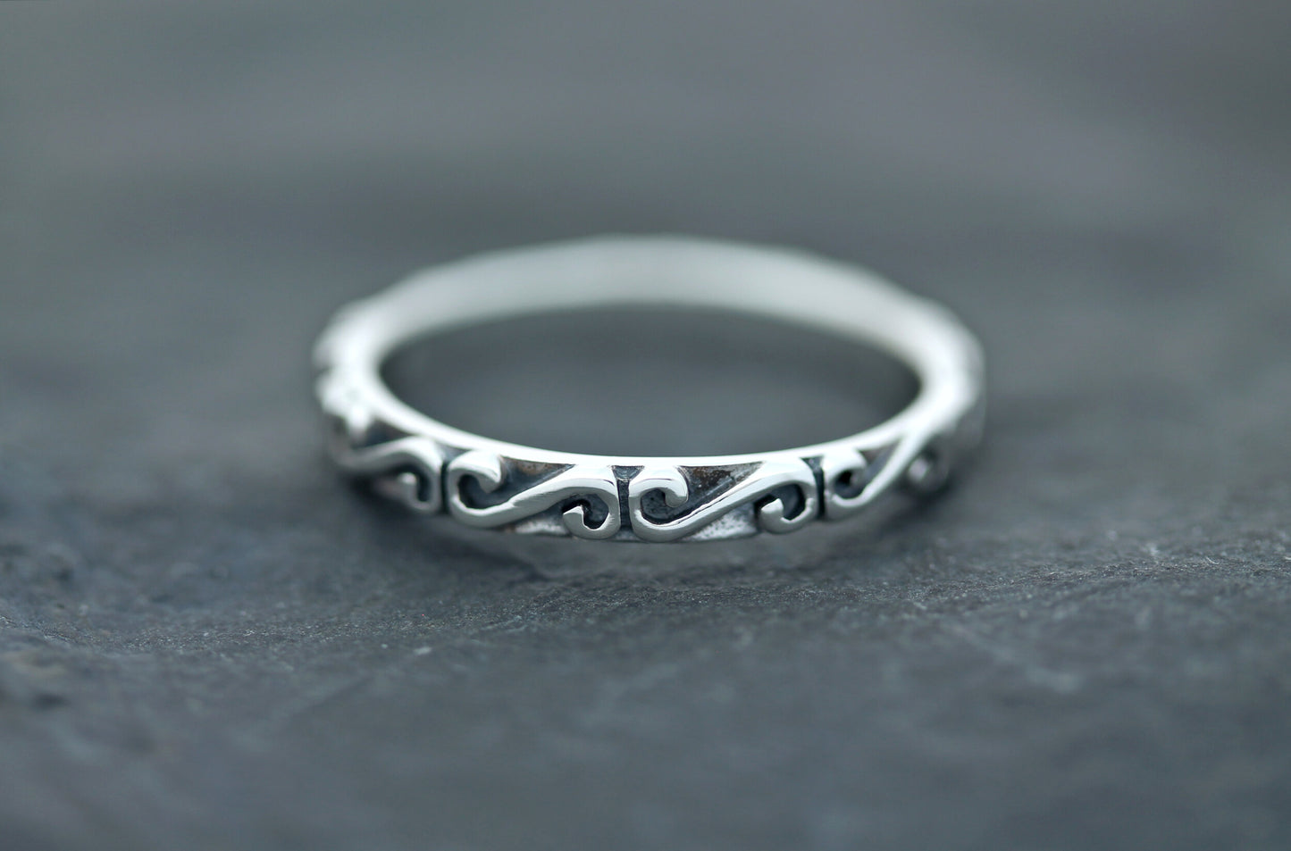 Celtic Knot Ring - Swirl Band