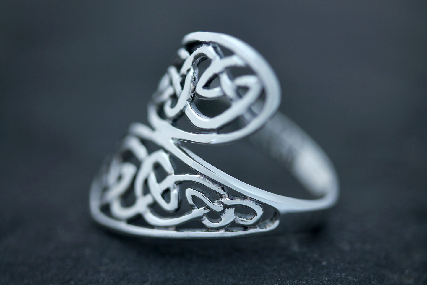 Celtic Knot Ring - Celtic Embrace