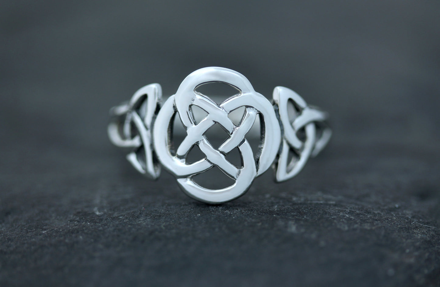Celtic Knot Ring - Quaternary Knot with Trinity Embrace