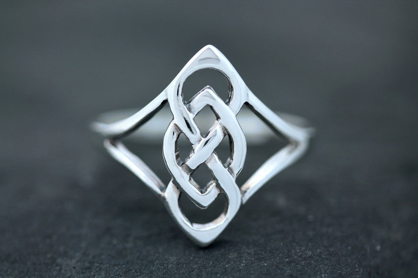 Celtic Knot Ring - Pointed Eternity