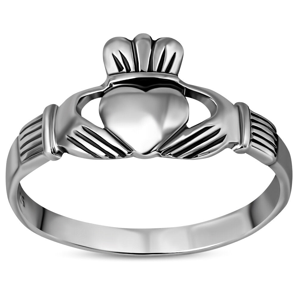 Claddagh Ring - Simple & Traditional