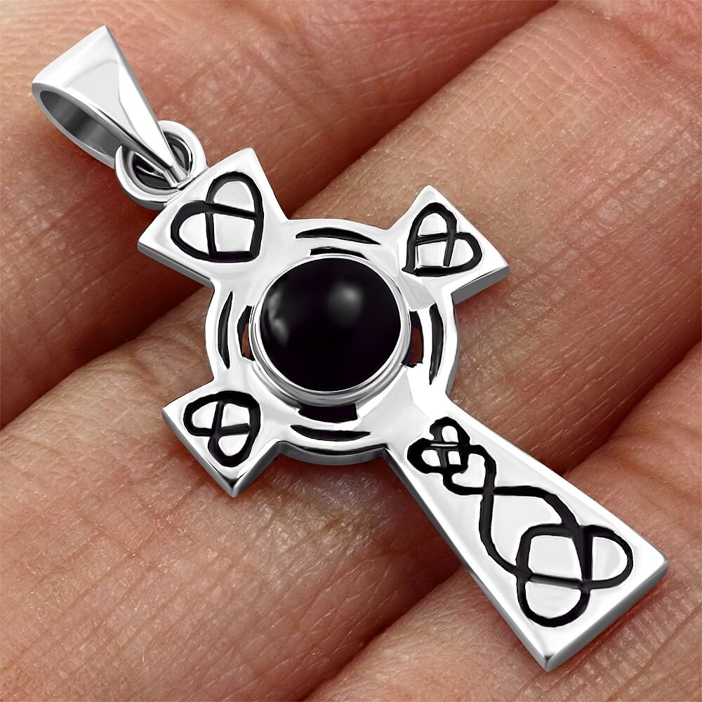 Celtic Cross Pendant - Looped Heart with Black Onyx