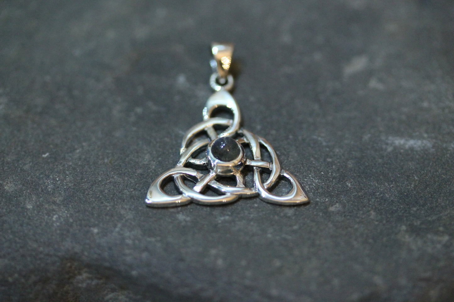 Triquetra Stone Pendant - Knotted Trinity with Labradorite