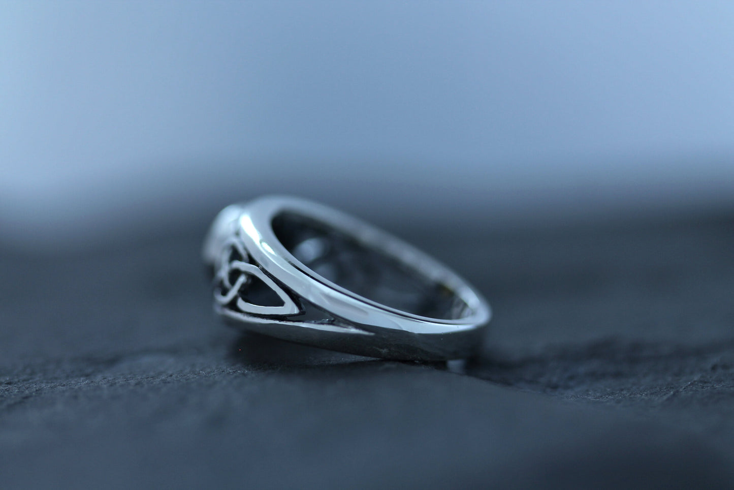 Scottish Marble Ring - Open Looped Band