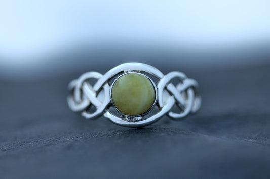 Scottish Marble Ring - Small Looped Frame
