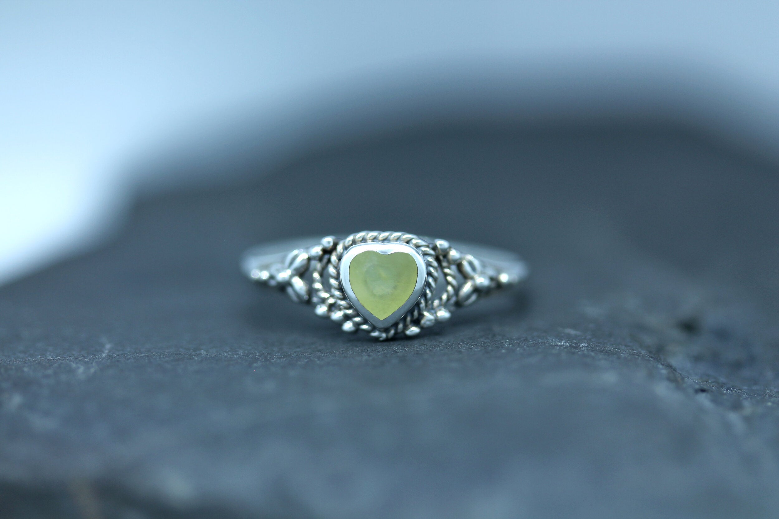 Scottish Marble Ring - Heart with Vintage Petals – Celtic Design Scotland