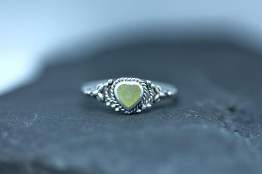 Scottish Marble Ring - Heart with Vintage Petals