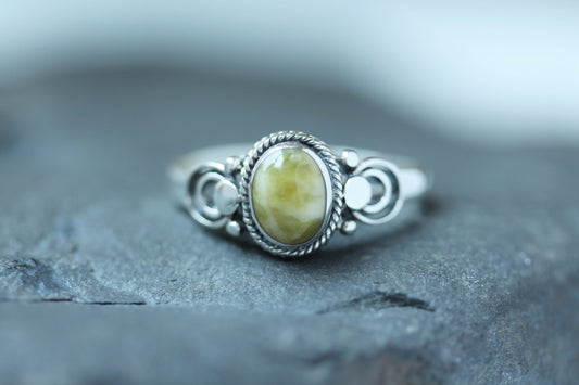 Scottish Marble Ring - Lunar Trace Shoulder