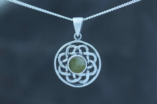 Celtic Stone Pendant - Flower Knot with Scottish Marble
