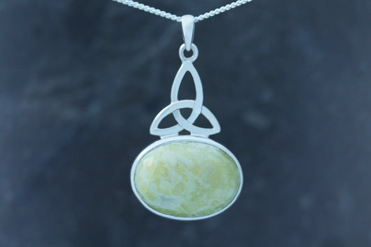 Scottish Marble Pendant - Triquetra Oval