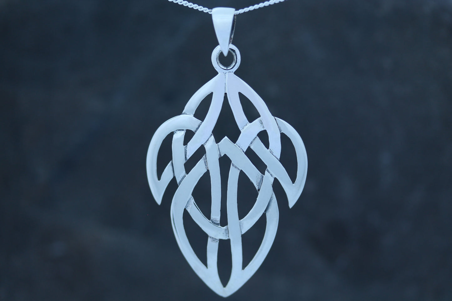 Celtic Knot Pendant - Abstract Strength
