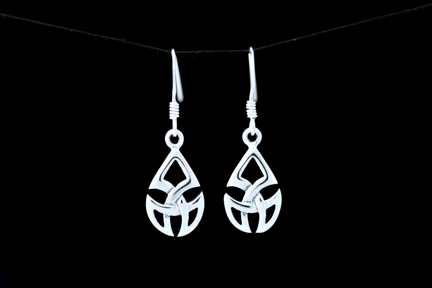 Celtic Knot Earrings - Three Point Shield Knot