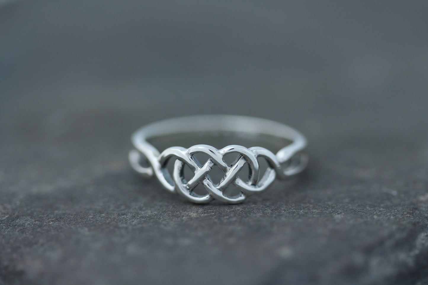 Celtic Knot Ring - Figure 8 Infinity Knot (Small)