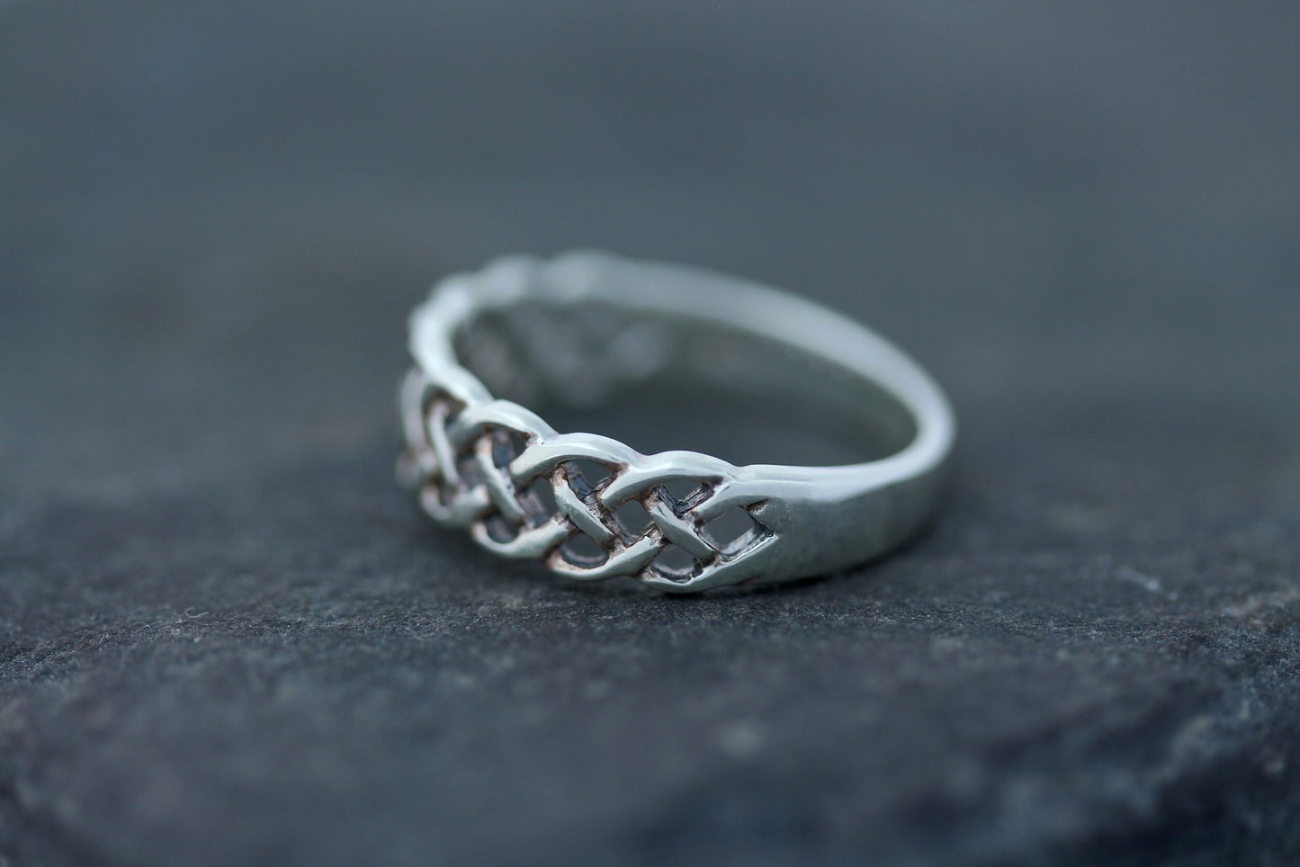 Celtic Knot Ring - Chain Half Band