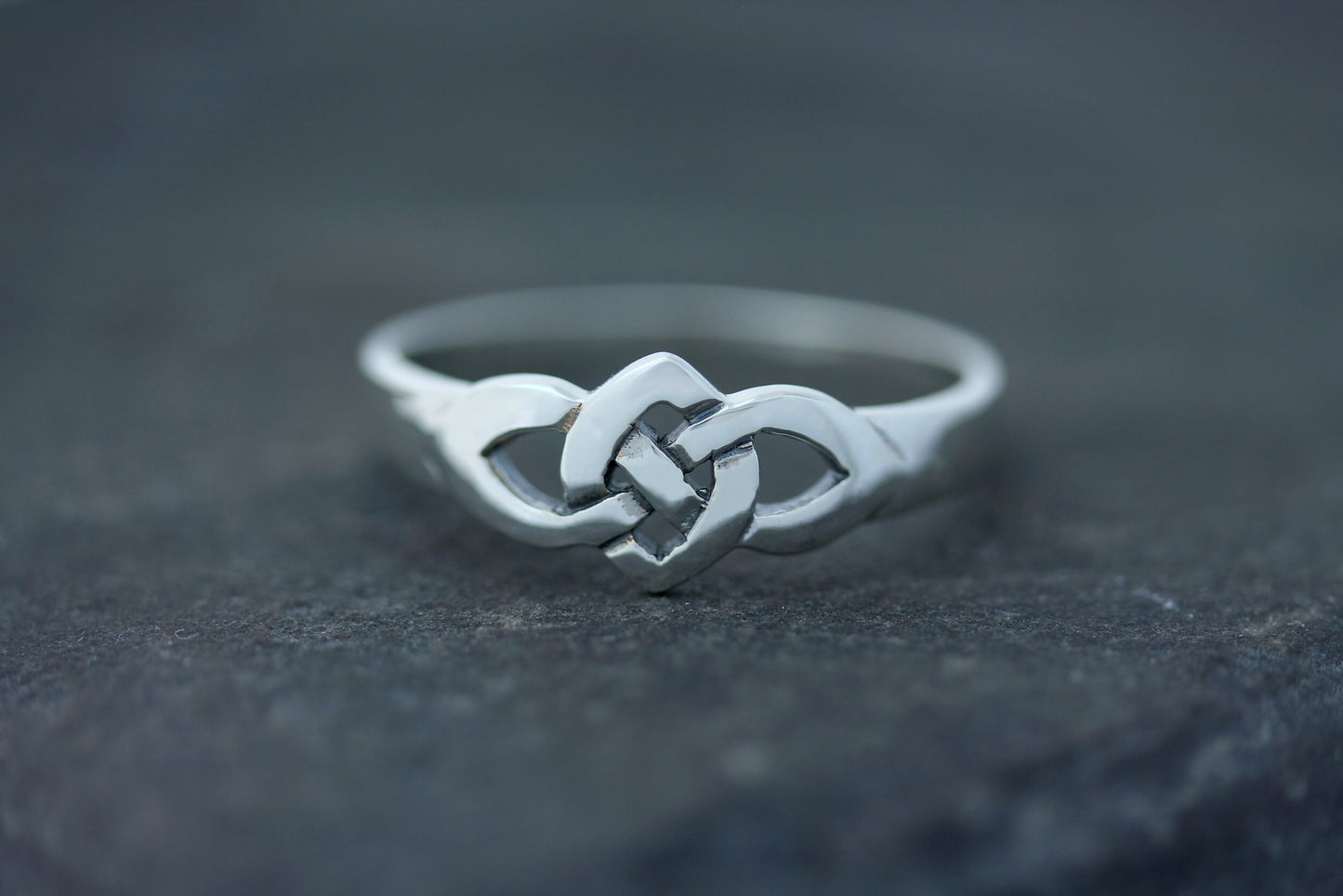 Celtic Knot Ring - Central Infinity