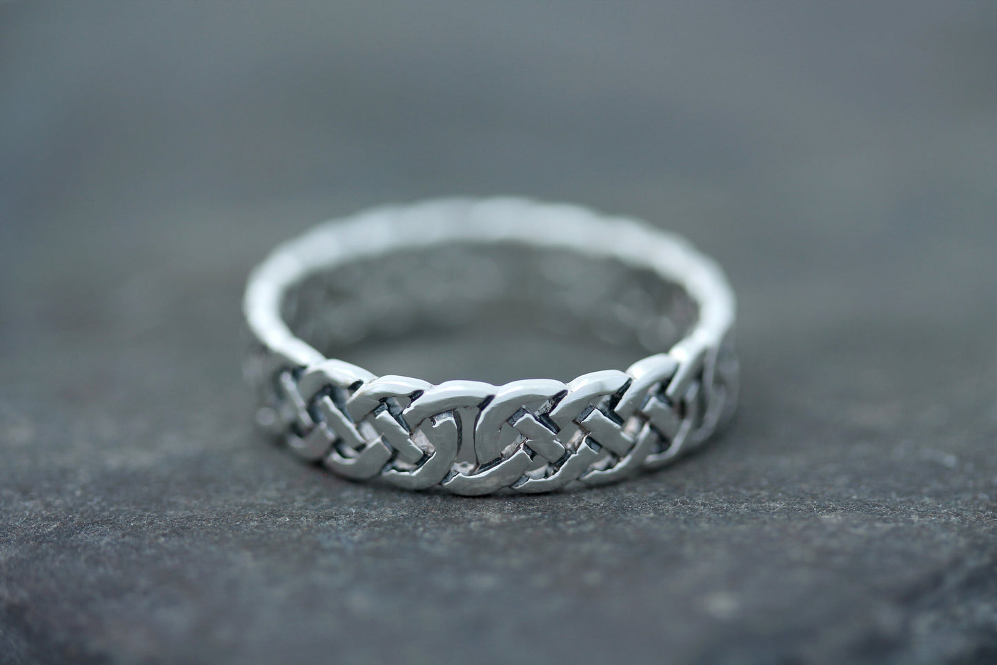 Celtic Knot Ring - Compact Weave Band