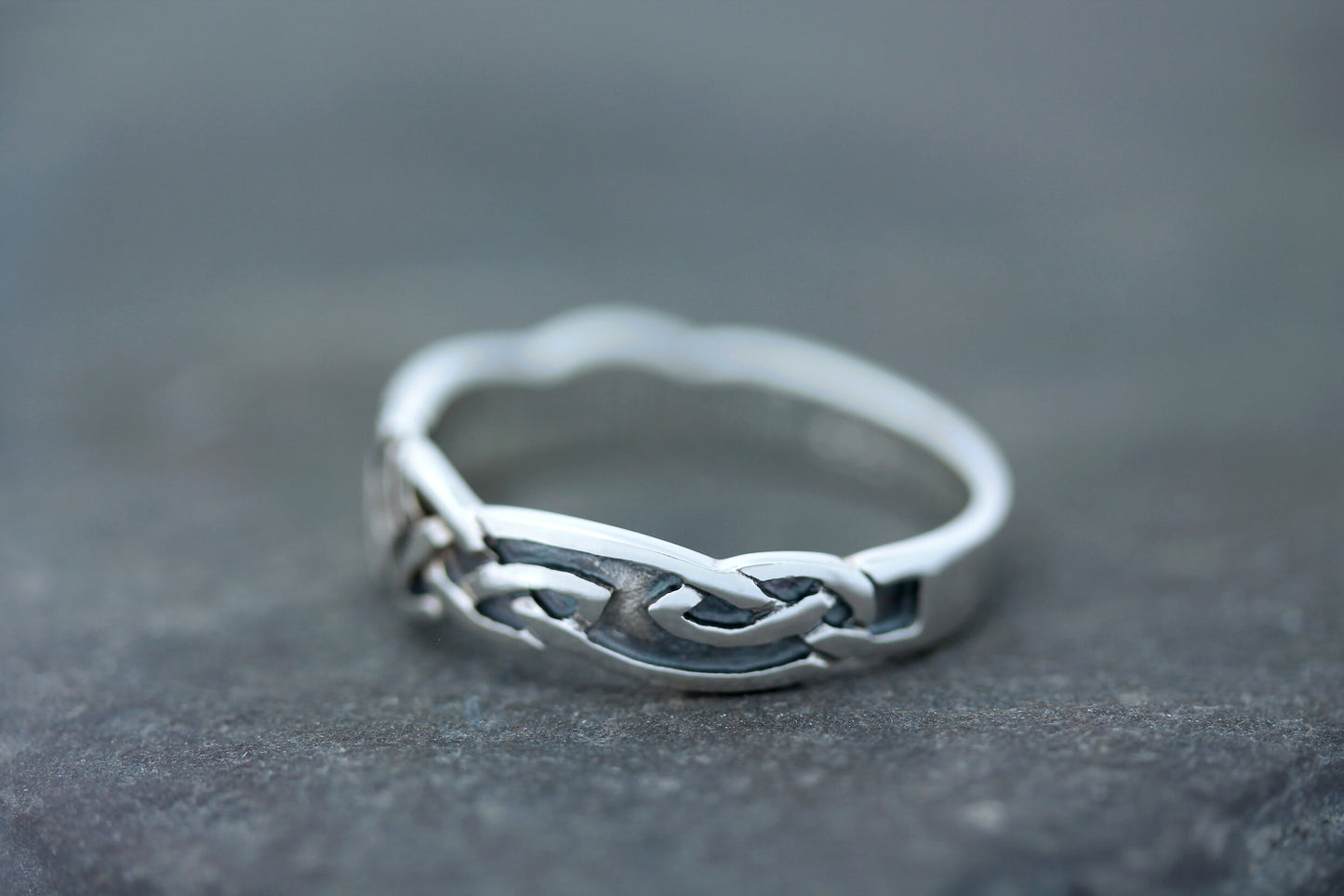 Celtic Knot Ring - Antique Style Celtic Arms