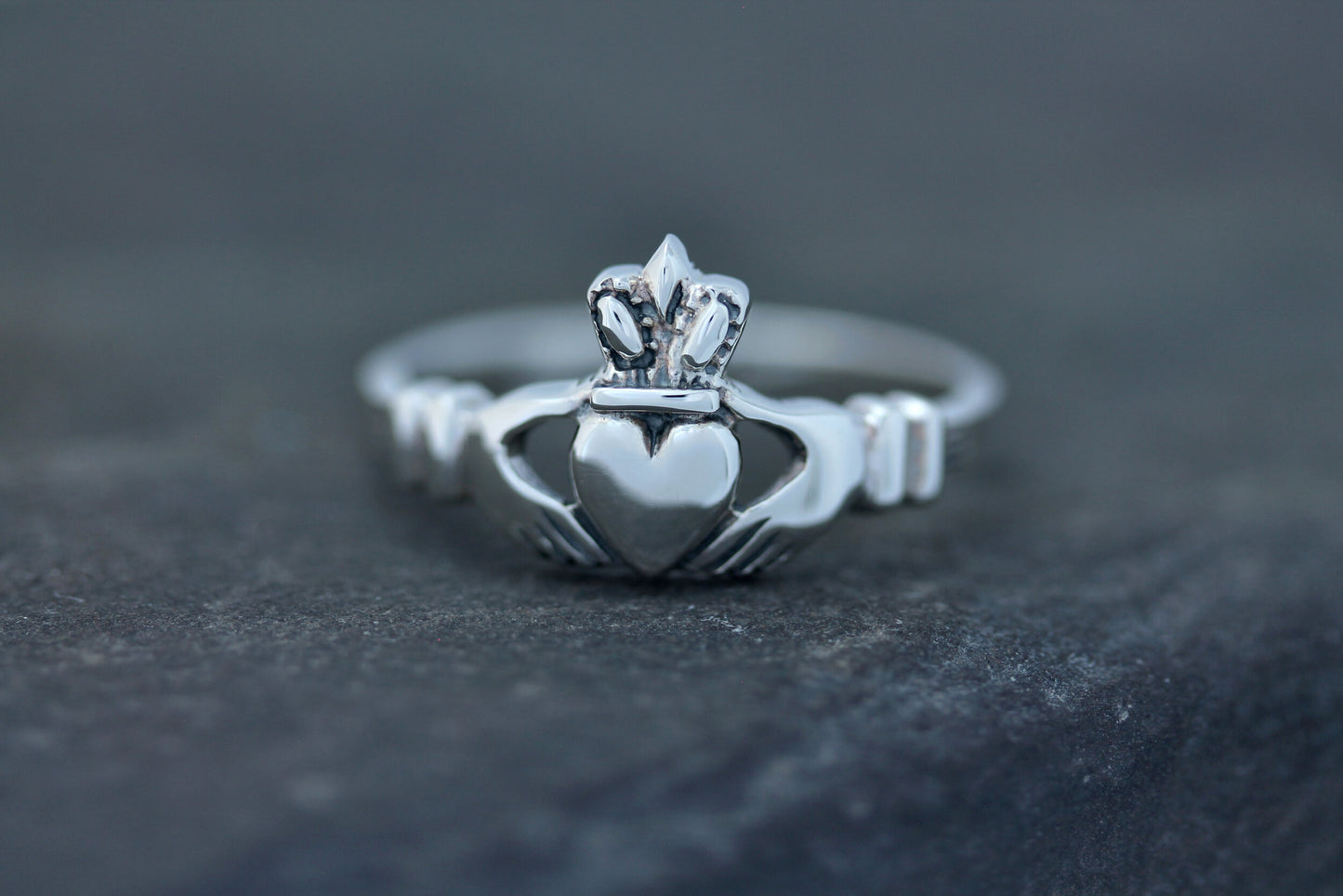 Claddagh Ring - Royal Crown in Plain Design (Thick)