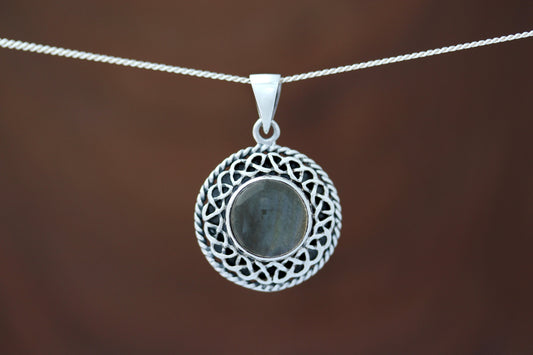 Celtic Stone Pendant - Round Knotted Border with Labradorite