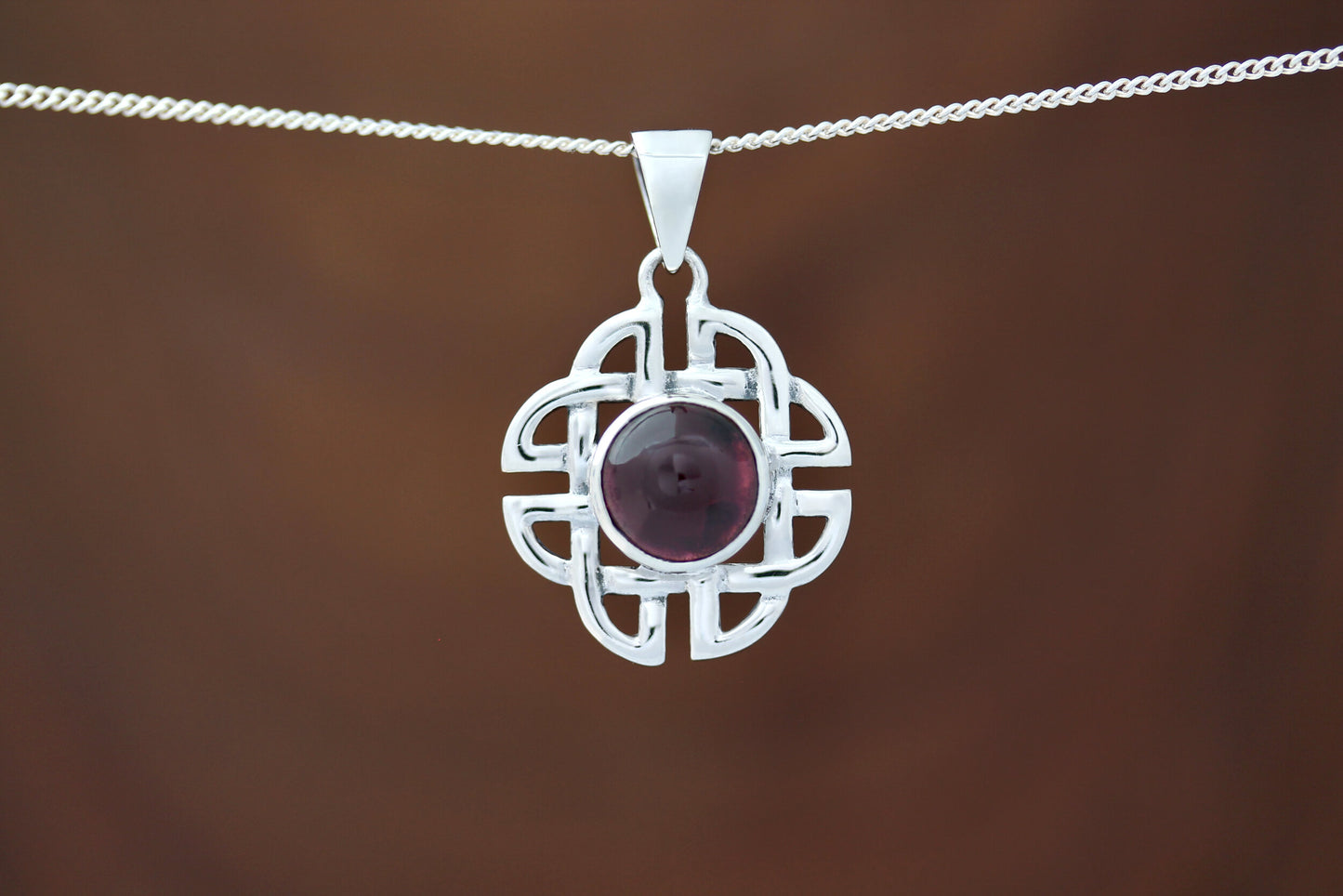 Celtic Stone Pendant - Quaternary Knot with Red Garnet