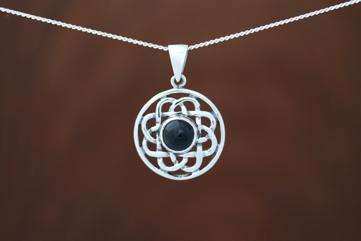 Celtic Stone Pendant - Flower Knot with Black Onyx