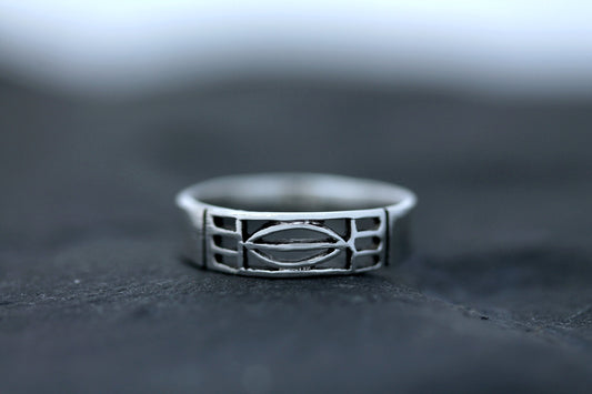 Mackintosh Ring - Simple Petal