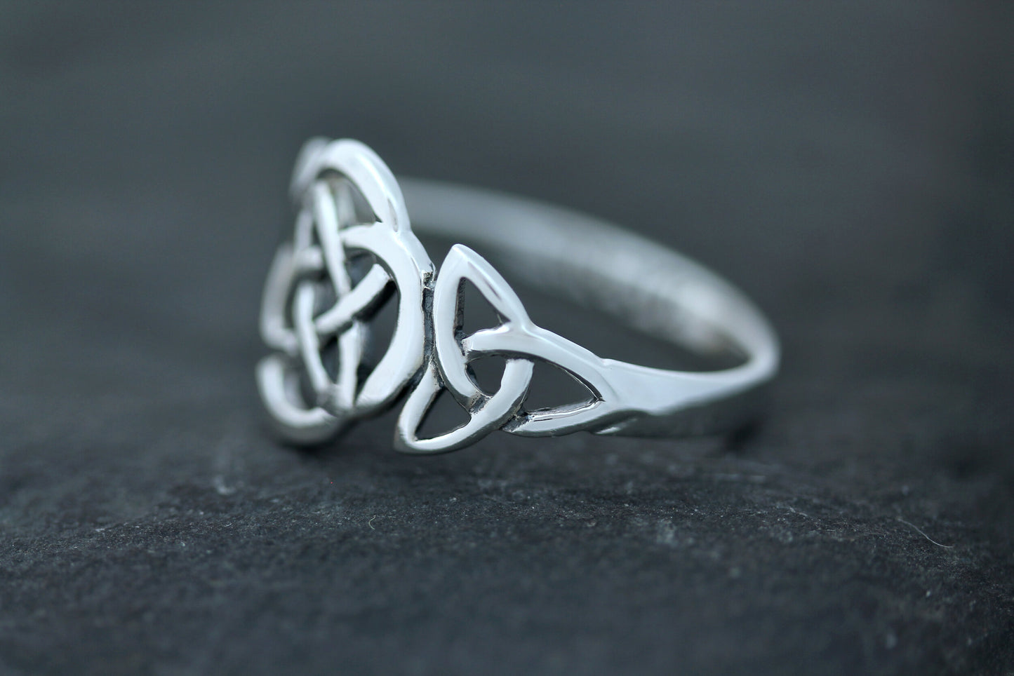 Celtic Knot Ring - Quaternary Knot with Trinity Embrace