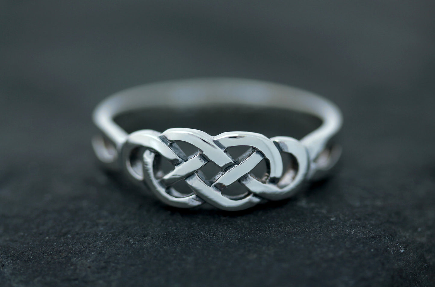 Celtic Knot Ring - Infinity Figure 8 Loop (Medium)